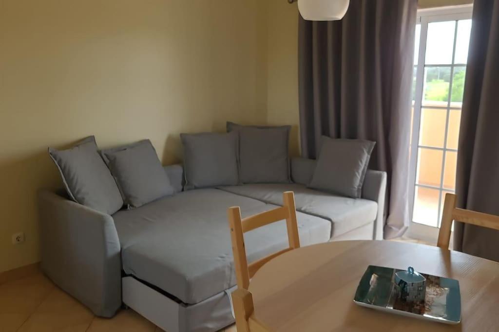 Stela ' S Guest House Лоуле Екстериор снимка